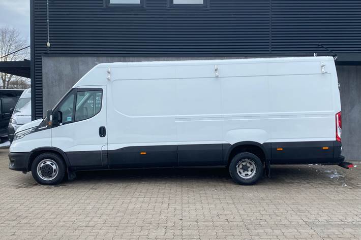 Hvid Iveco Daily fra 2021