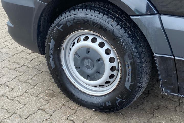 Sort Mercedes Sprinter fra 2017