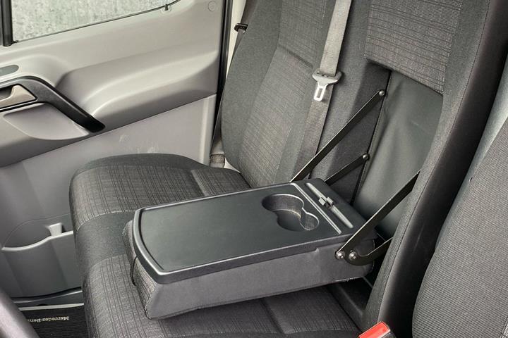 Sort Mercedes Sprinter fra 2017