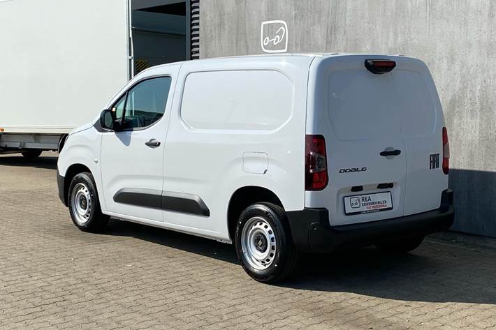 Hvid Fiat Doblò fra 2025