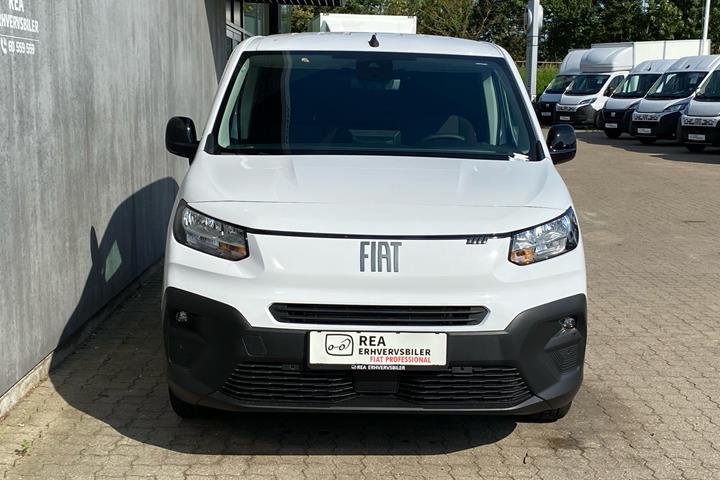 Hvid Fiat Doblò fra 2025