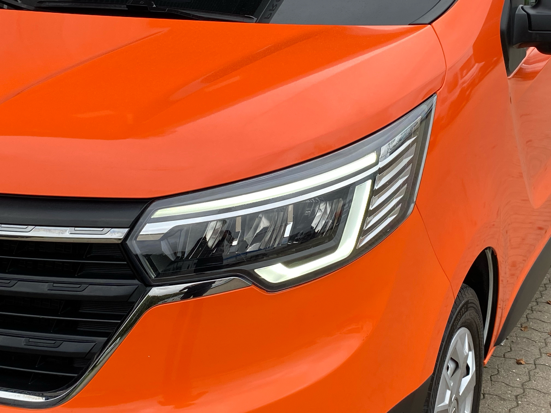 Renault Trafic 2,0 L2H1 DCI start/stop EDC 150HK Van 6g Aut.