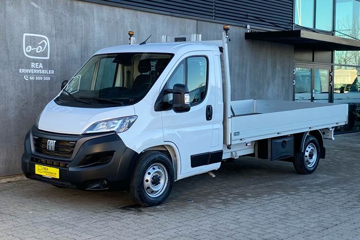 Hvid Fiat Ducato fra 2024