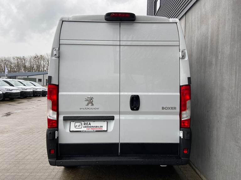 Peugeot Boxer 2,2 333 L3H2 BlueHDi Premium 140HK Van 6g