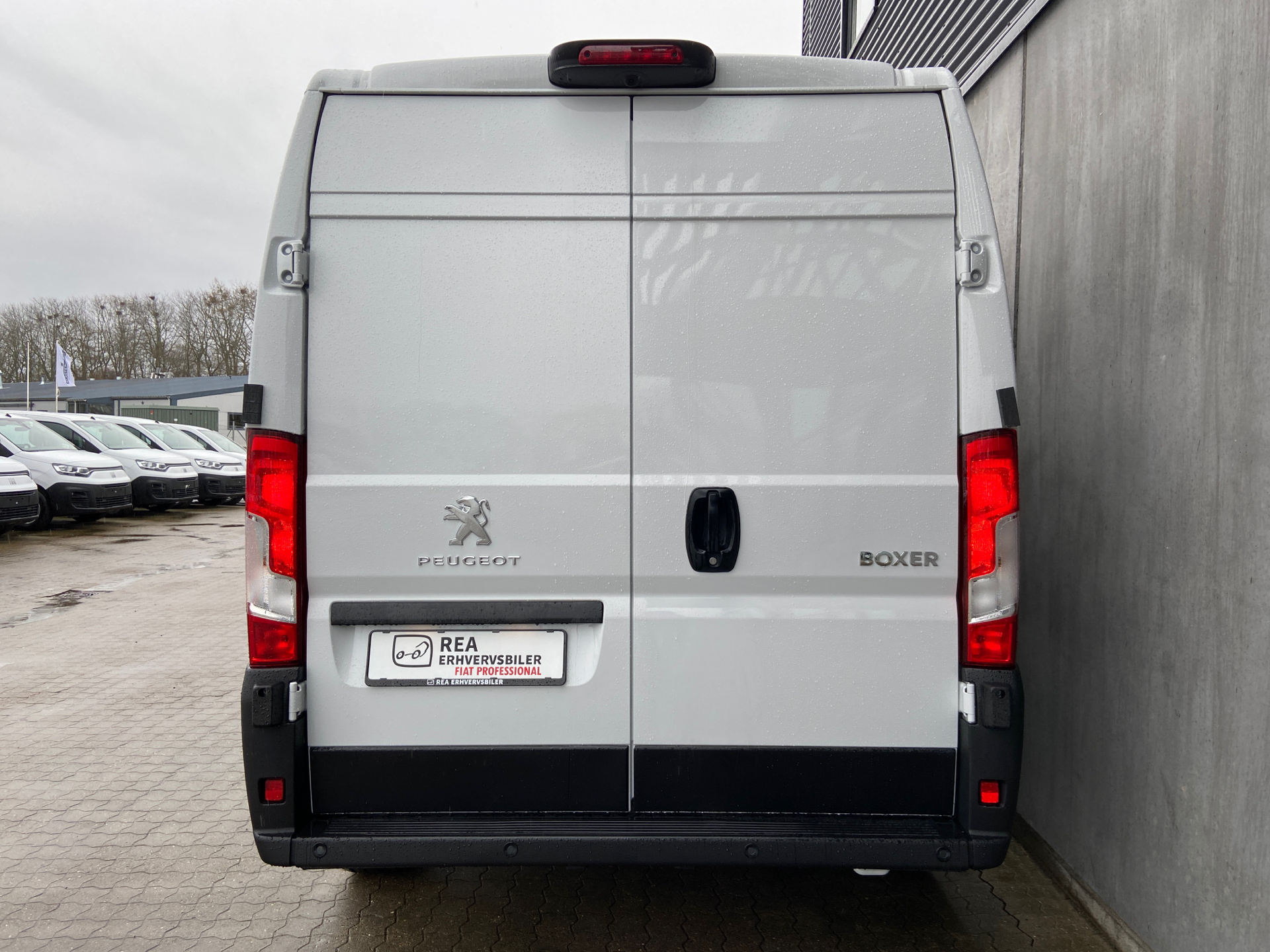 Peugeot Boxer 2,2 335 L3H2 BlueHDi Premium 140HK Van 6g