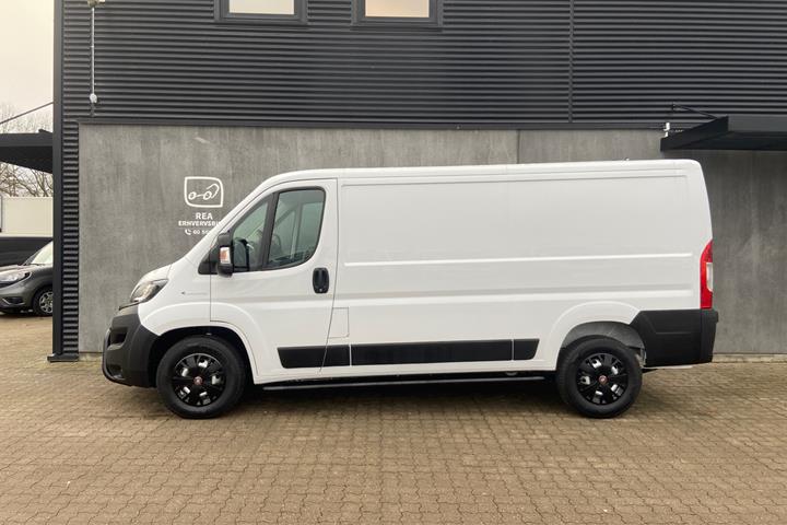 Hvid Fiat E-Ducato fra 2021