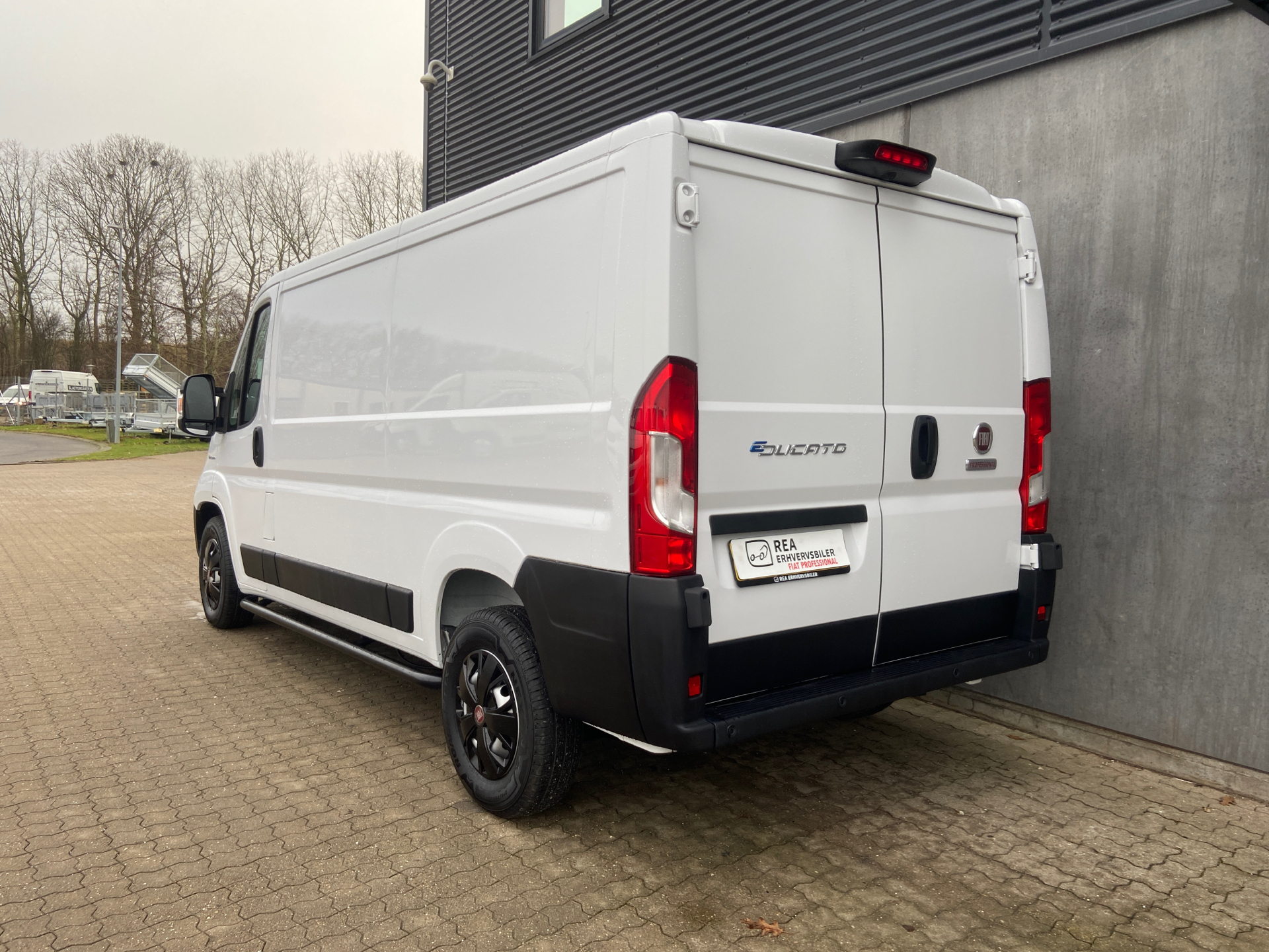 Hvid Fiat E-Ducato fra 2021