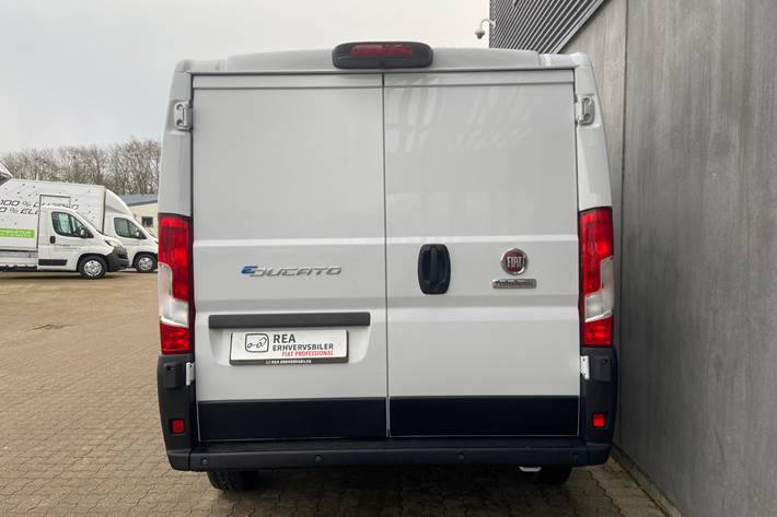 Hvid Fiat E-Ducato fra 2021