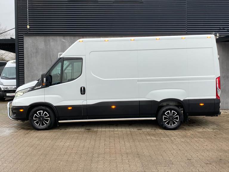 Iveco Daily 3,0 35S21 12m3 D Hi-Matic 210HK Van 8g Aut.