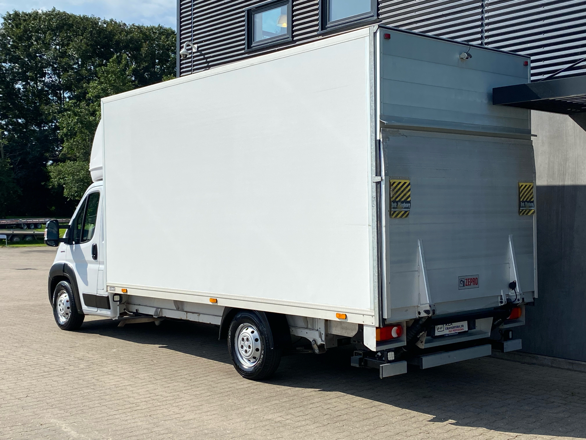 Hvid Fiat Ducato fra 2019
