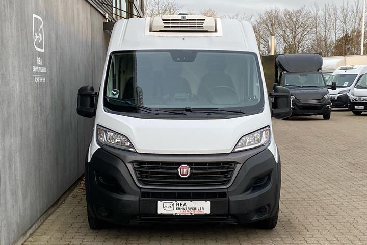 Hvid Fiat Ducato fra 2021