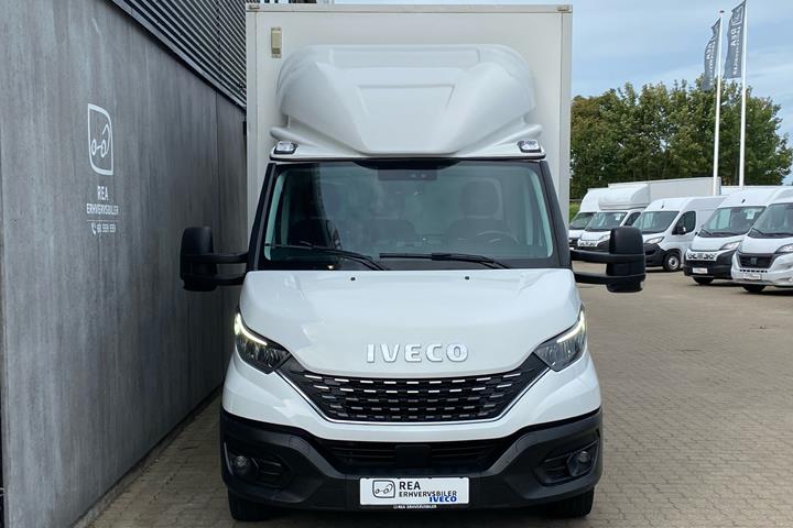 Hvid Iveco Daily fra 2021