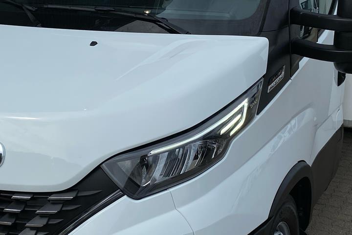 Hvid Iveco Daily fra 2021