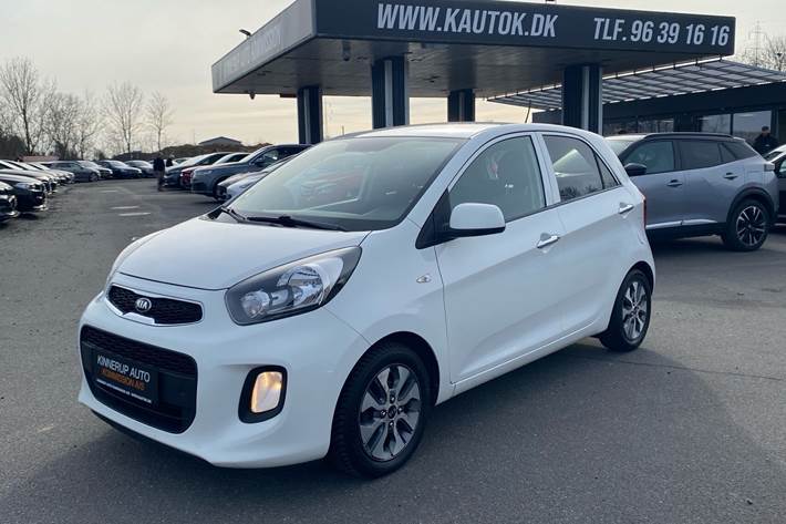 Hvid Kia Picanto fra 2016 set udefra