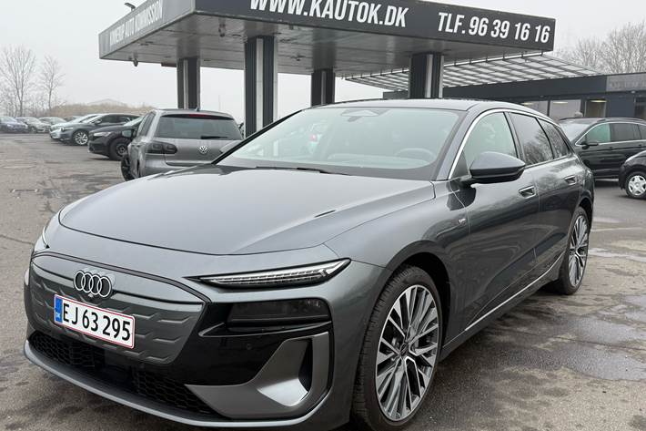 Grå Audi A6 fra 2025 set udefra