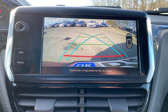 Rød Peugeot 2008 fra 2018