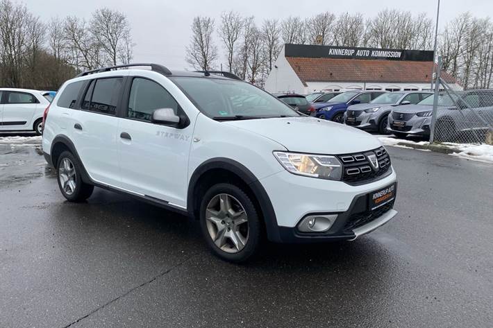 Hvid Dacia Logan fra 2018