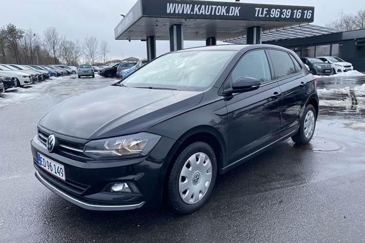 Grå VW Polo fra 2019 set udefra