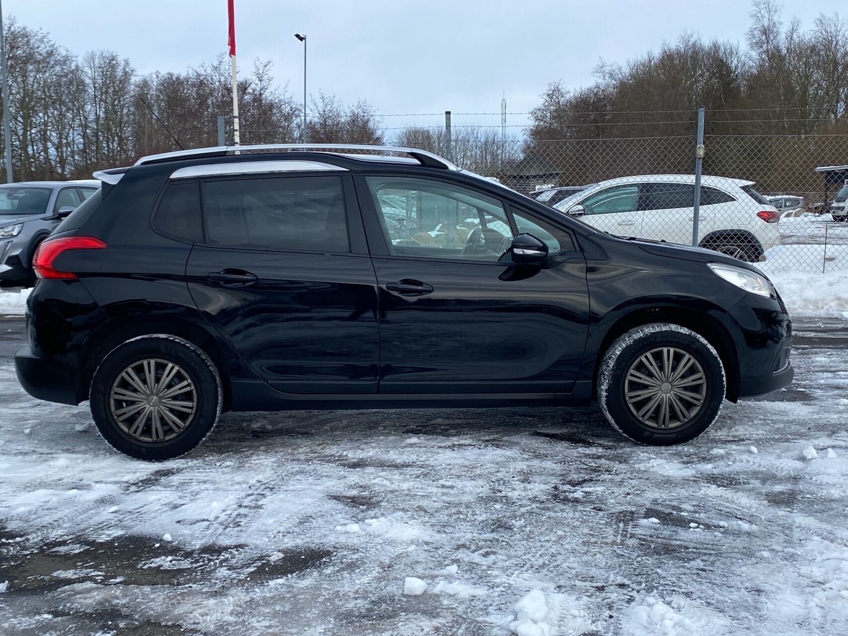 Peugeot 2008 1,2 VTi Active 82HK