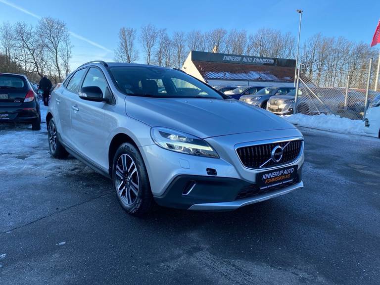 Volvo V40 Cross Country 1,5 T3 152HK 5d 6g Aut.