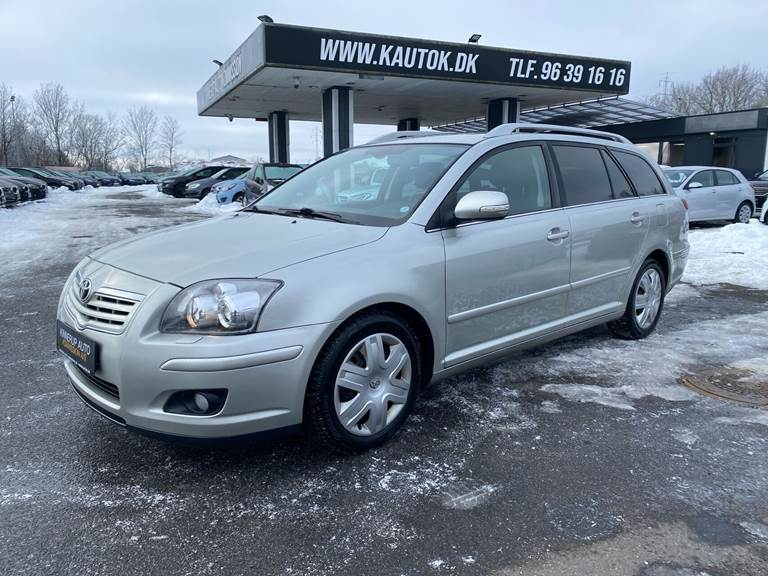 Toyota Avensis 1,8 Linea Terra 129HK Stc