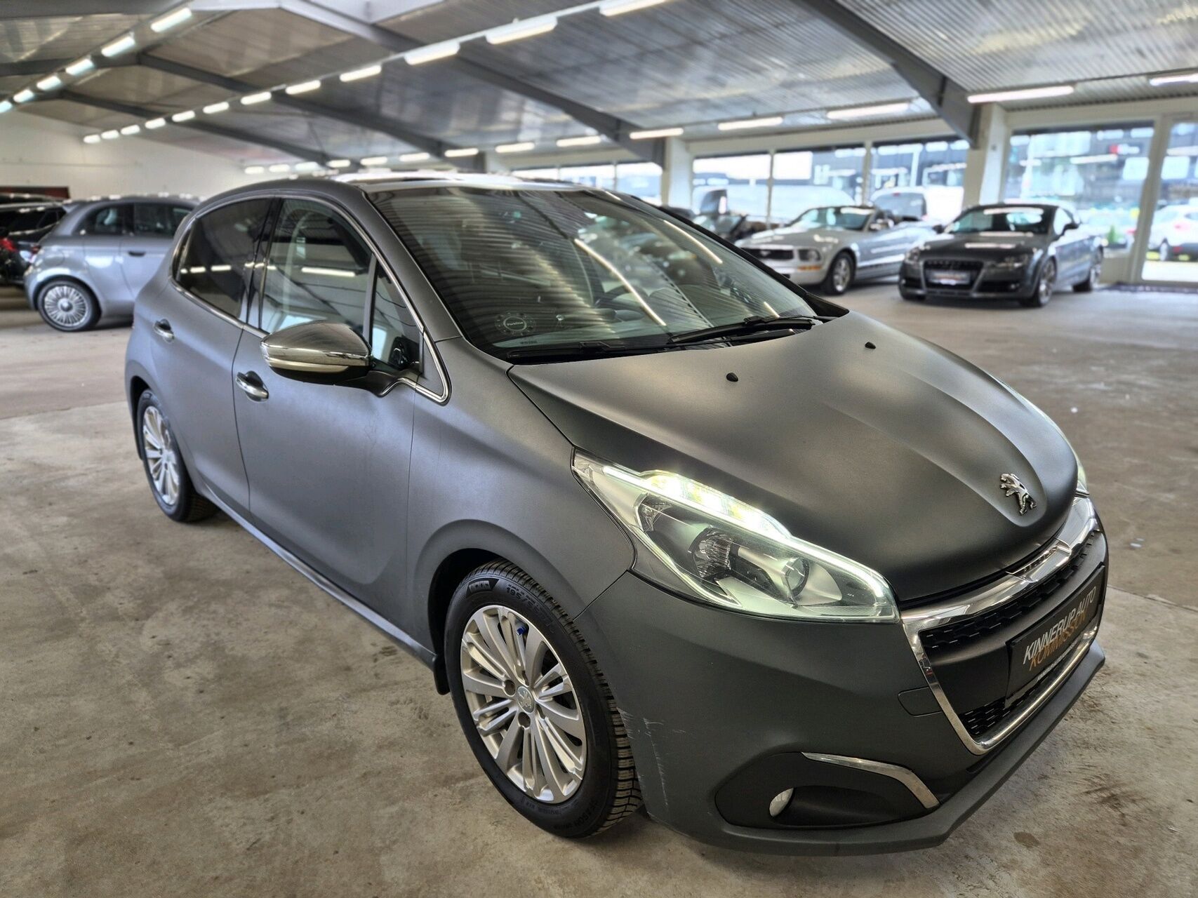 Peugeot 208 1,6 BlueHDi Allure Sky 100HK 5d