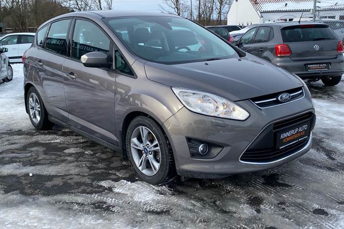 Grå Ford C-MAX fra 2015