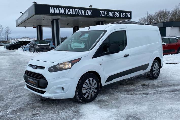 Hvid Ford Transit Connect fra 2017 set udefra