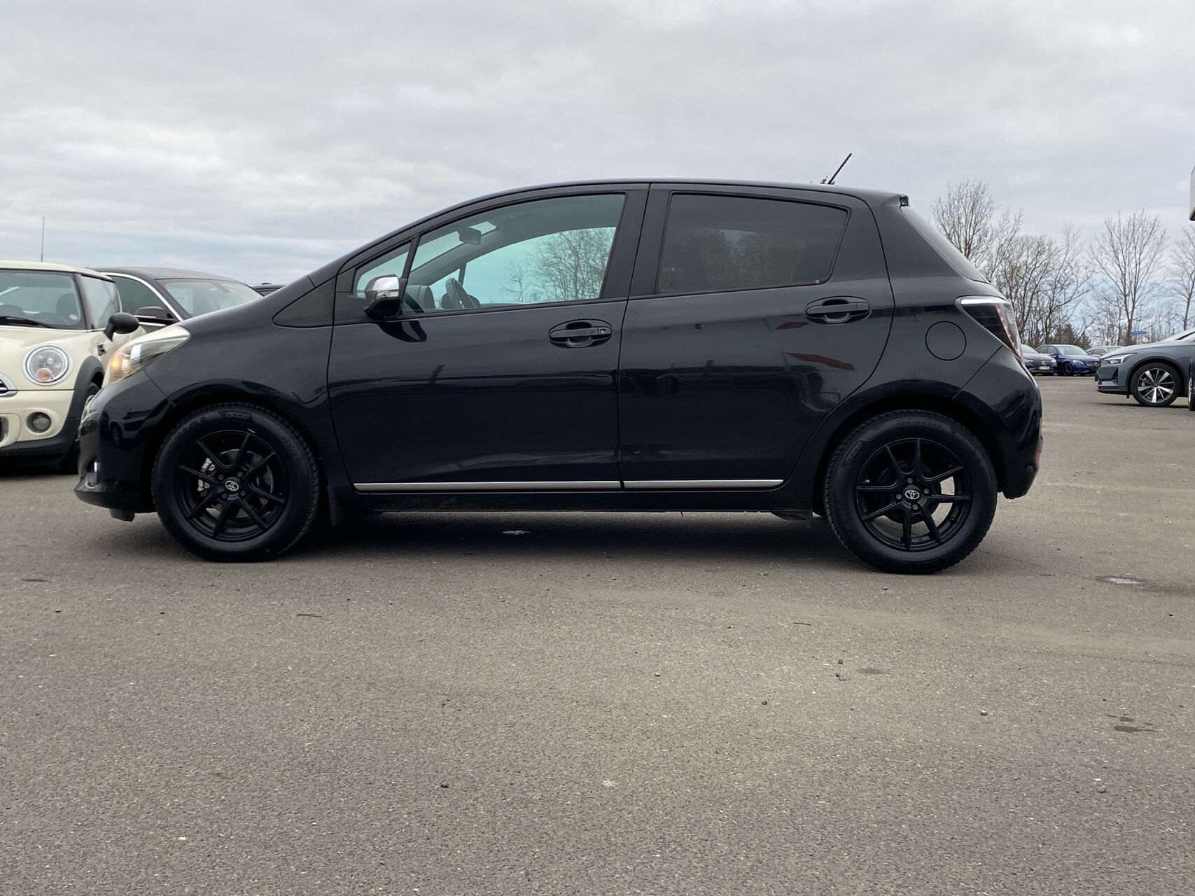 Toyota Yaris 1,0 VVT-I T2 Style 69HK 5d