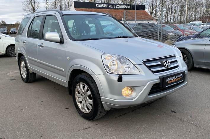 Sølv Honda CR-V fra 2006