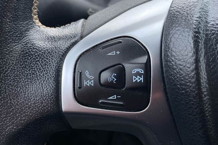 Sølv Ford Fiesta fra 2017