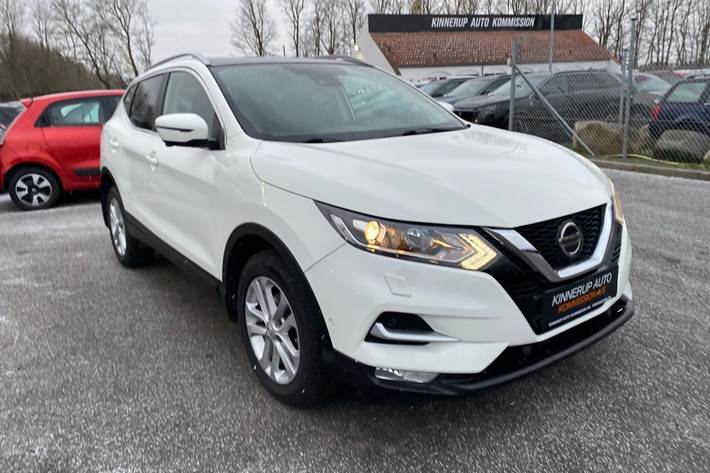 Hvid Nissan Qashqai fra 2018