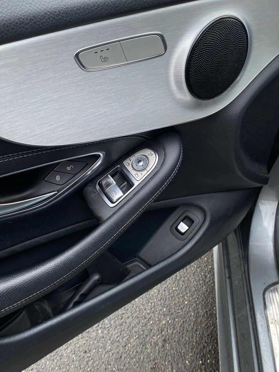 Grå Mercedes C180 fra 2015