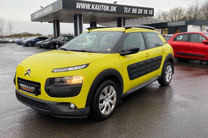 Gul Citroën C4 Cactus fra 2016 set udefra