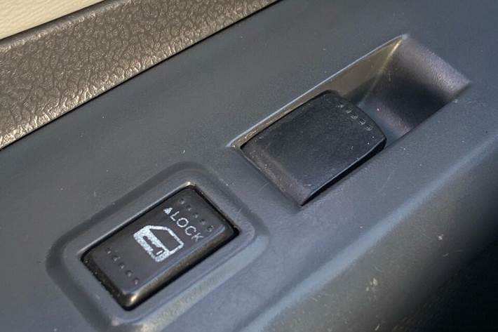 Blå Suzuki Alto fra 2009