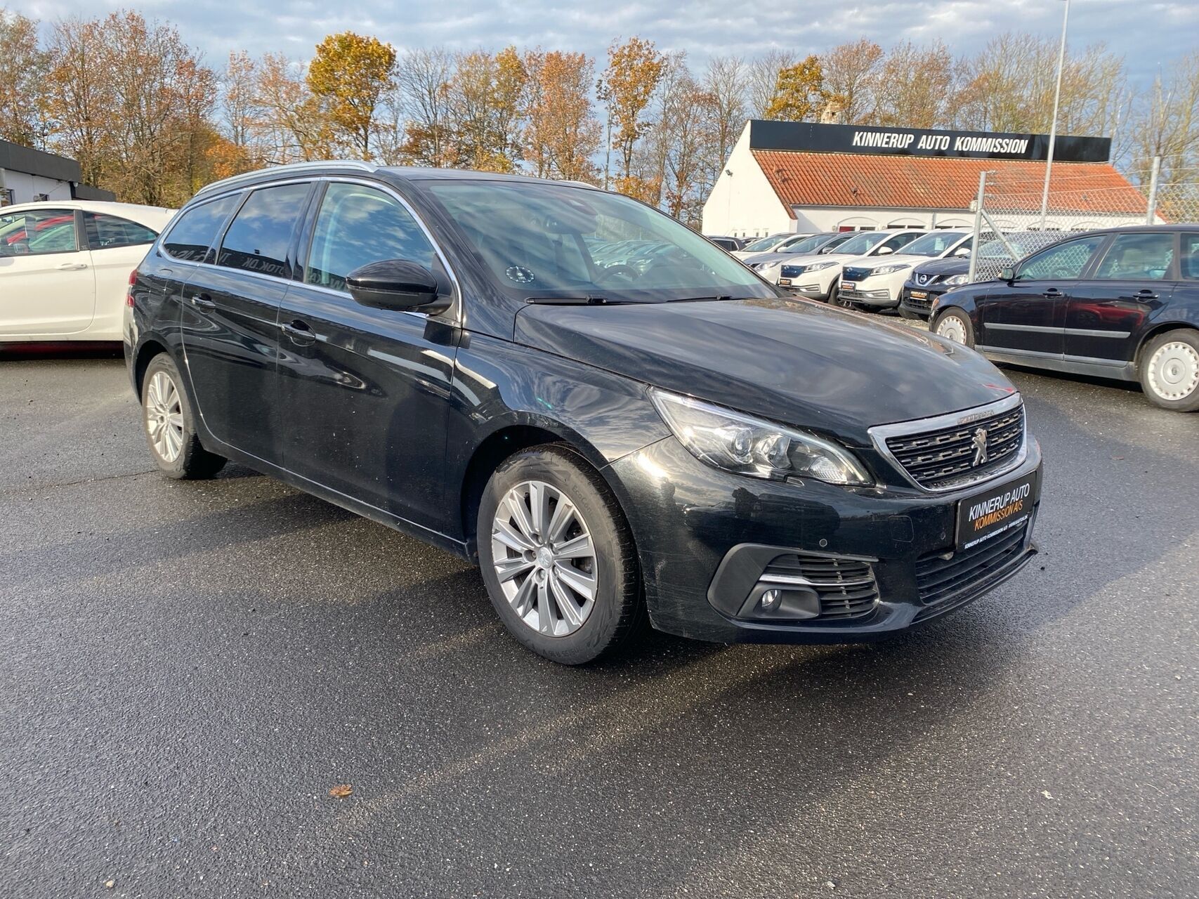 Peugeot 308 1,6 SW BlueHDi Allure Sky 120HK Stc 6g
