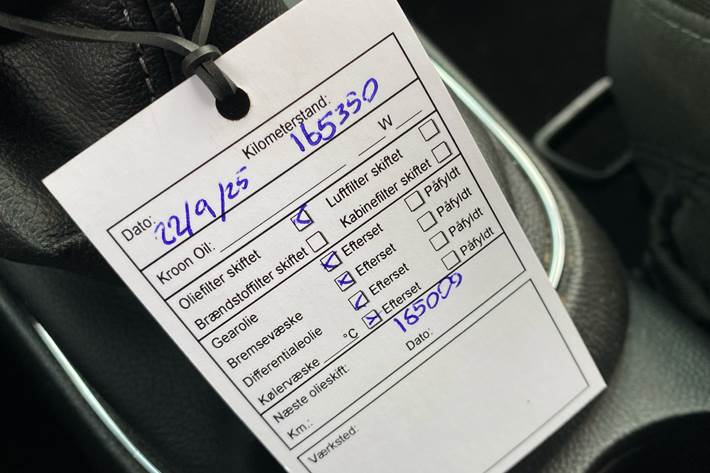 Grå Opel Mokka fra 2015