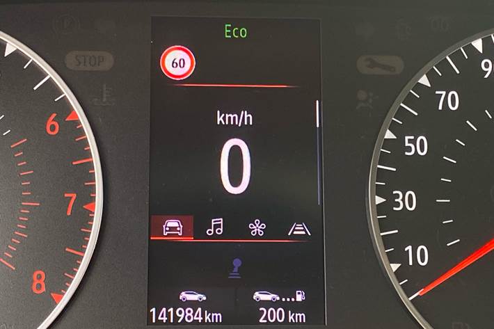 Rød Renault Clio fra 2019