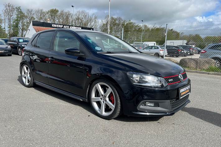 Sort VW Polo fra 2014