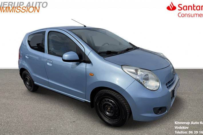 Blå Suzuki Alto fra 2011