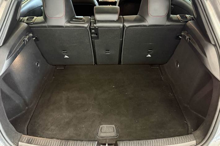 Sort Mercedes A180 d fra 2018