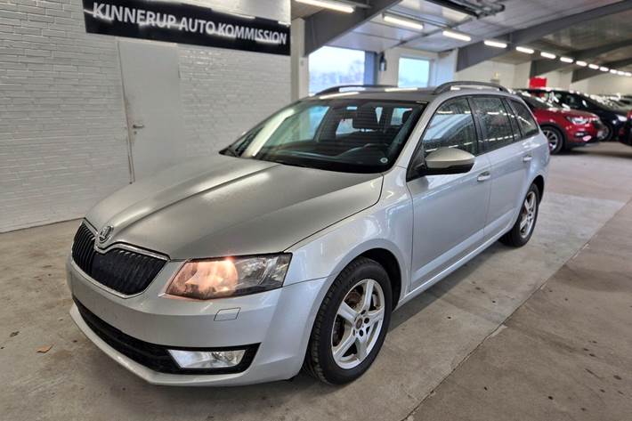 Sølv Skoda Octavia fra 2014