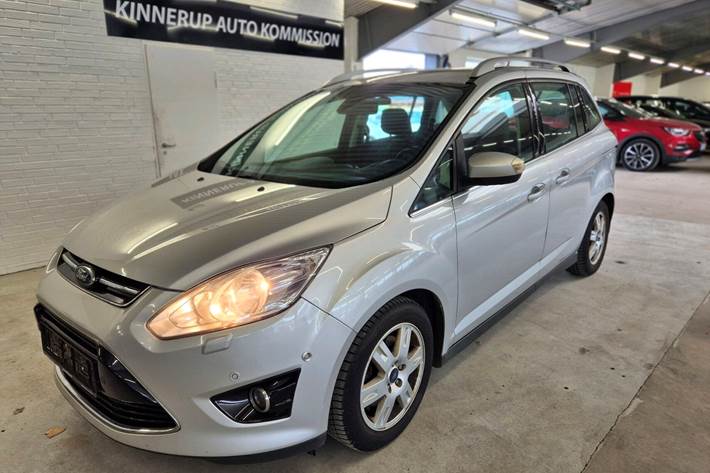 Sølv Ford Grand C-Max fra 2014