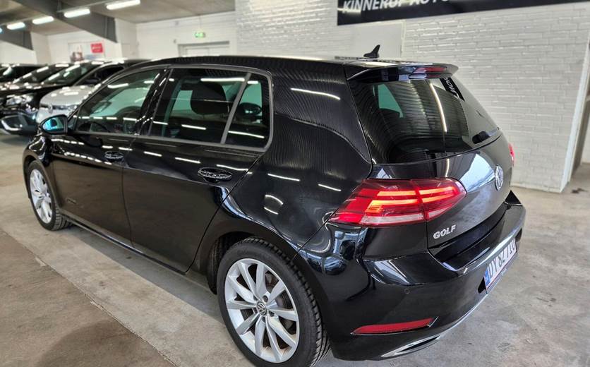 VW Golf