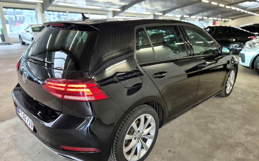 VW Golf