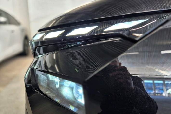 Sort Skoda Enyaq fra 2025