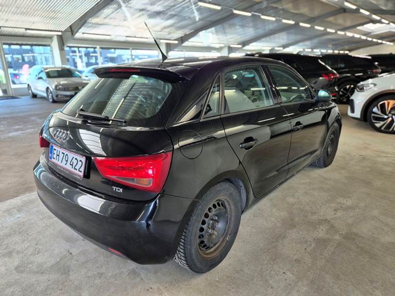Audi A1 1,6 Sportback TDI Attraction 105HK 5d