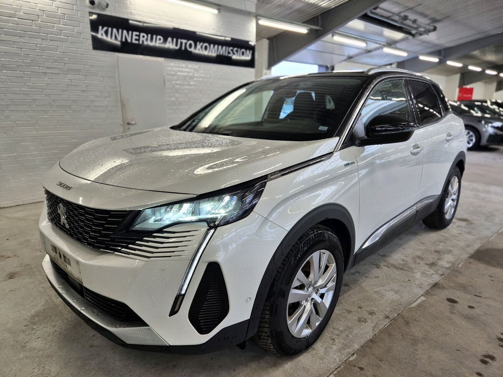 Peugeot 3008 1,6 PureTech  Plugin-hybrid First Selection EAT8 225HK 5d 8g Aut.