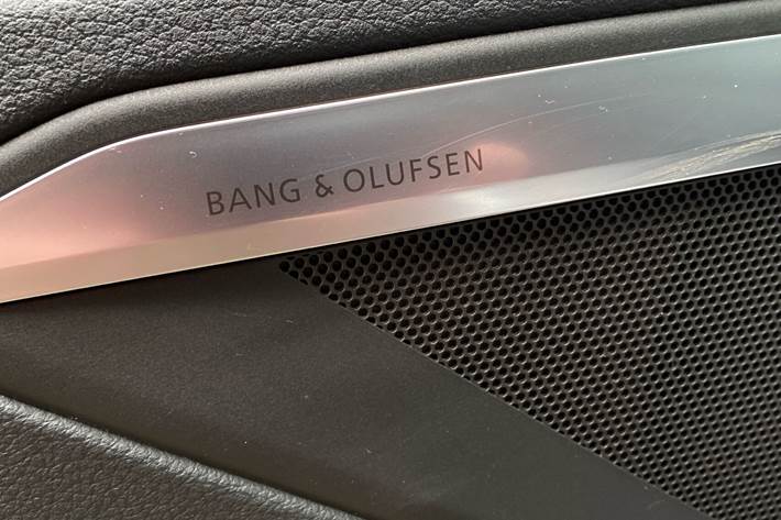 Sort Audi e-tron fra 2020