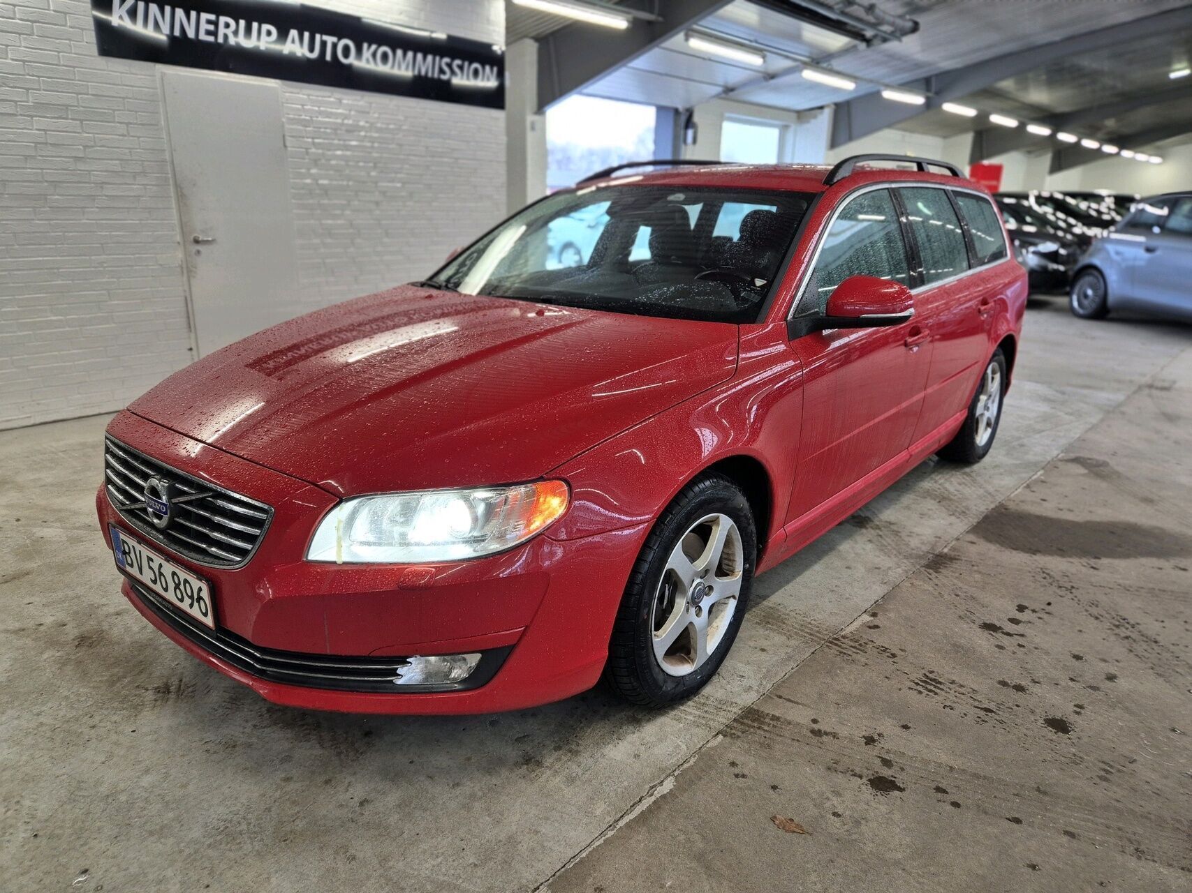 Volvo V70 2,0 D3 Momentum 136HK Stc 6g